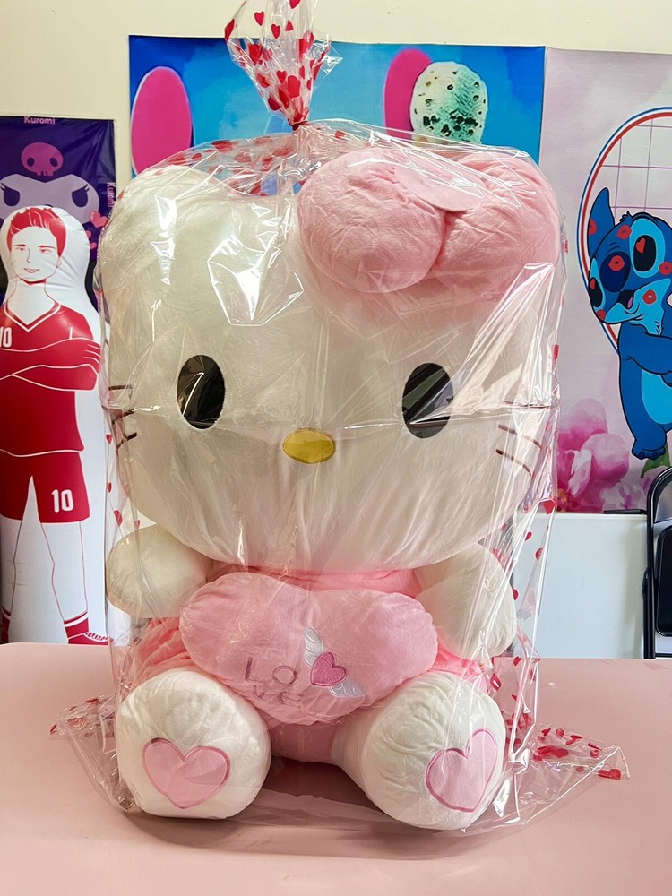 hello kitty plush JUMBO Size