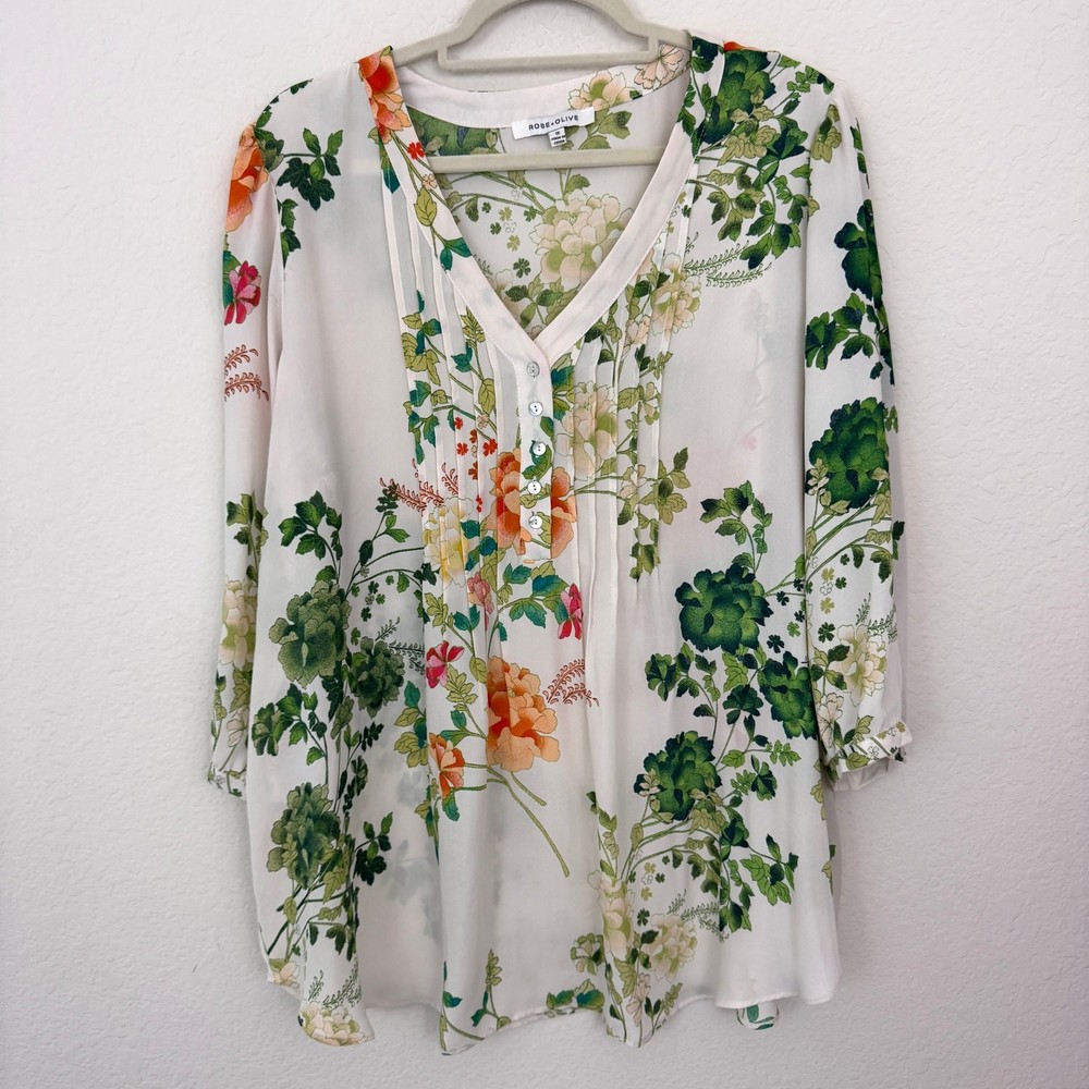 Rose & Olive Womens Blouse Top Size 1X Floral Pleated Flowy Office Off White