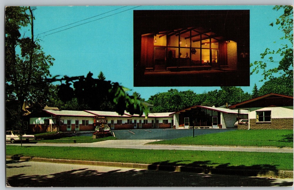 C1960 Ventura Motel Edith Ramtung Beach Car Ferry AAA Ludington MI Postcard
