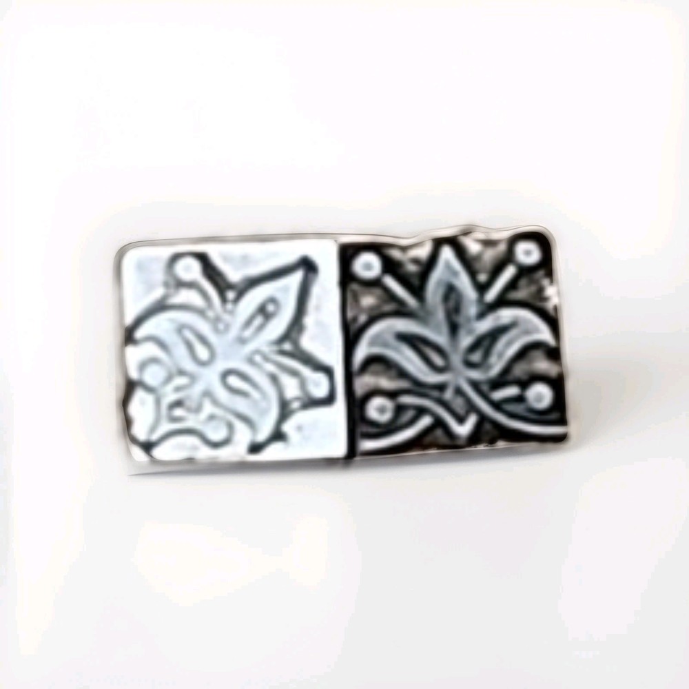2 Different Small Antique Metal Floral Metal Letterpress Print Block Stamps Vtg