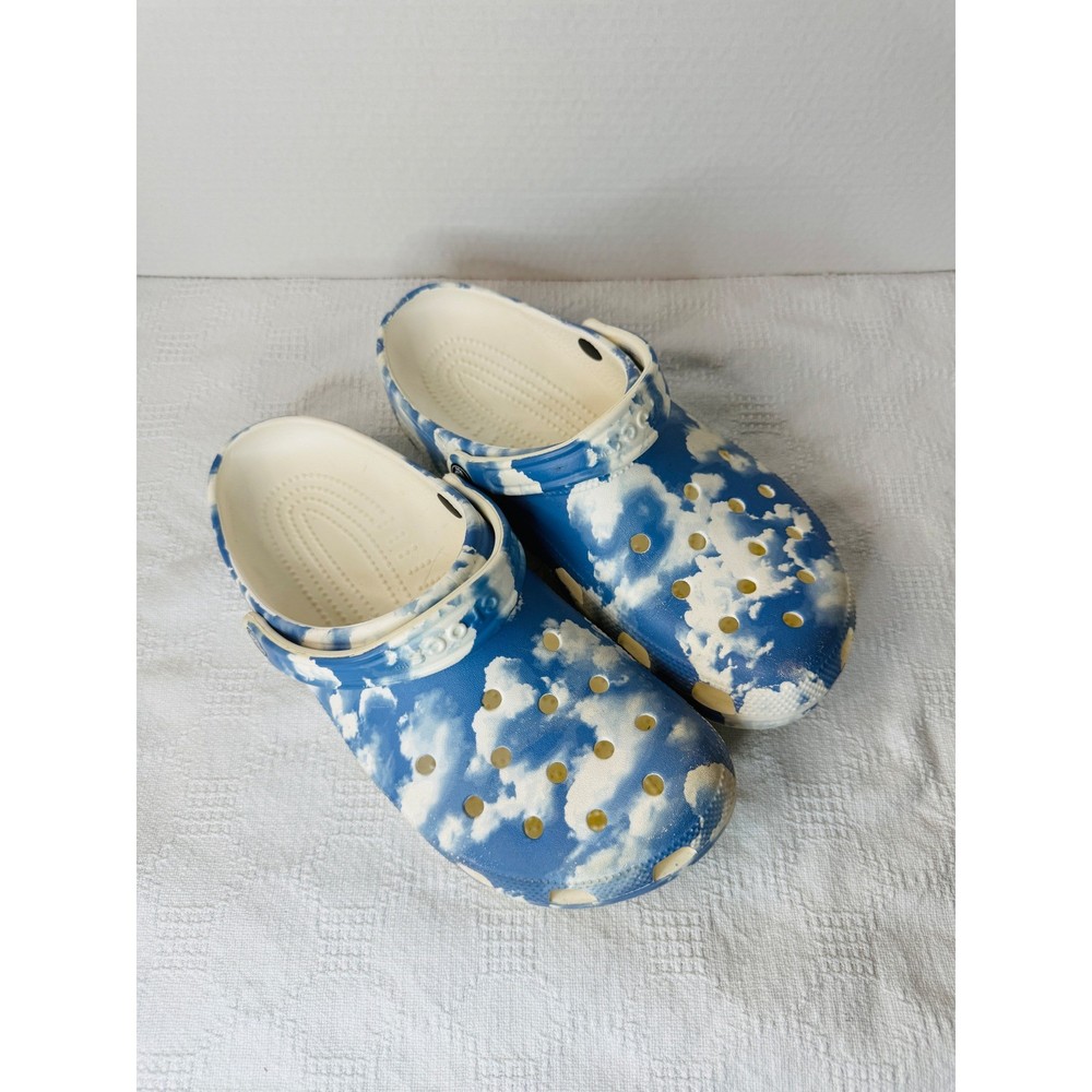 Crocs Classic Clogs Blue Sky White Clouds Print Mens 9 Womens 11 Slip On Shoes