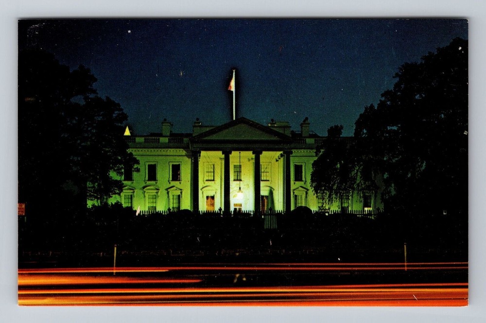 Washington DC White House Illuminated at Night Vintage Postcard