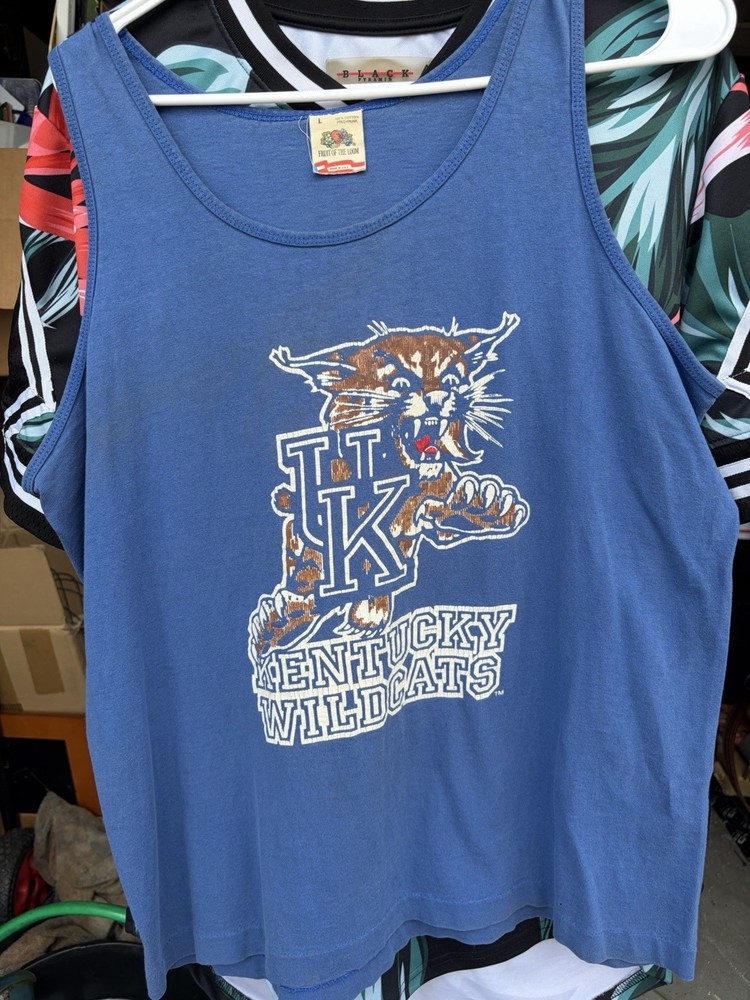 Vintage Fruit of the Loom University of Kentucky Wildcats Single stitch