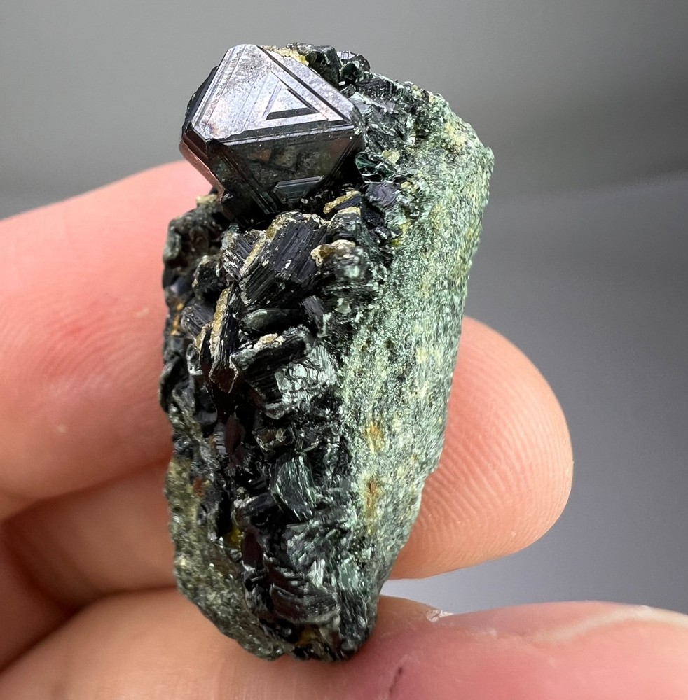 53 CT Magnetite With Epidote on Matrix from Nangarhar Afghanistan Z6