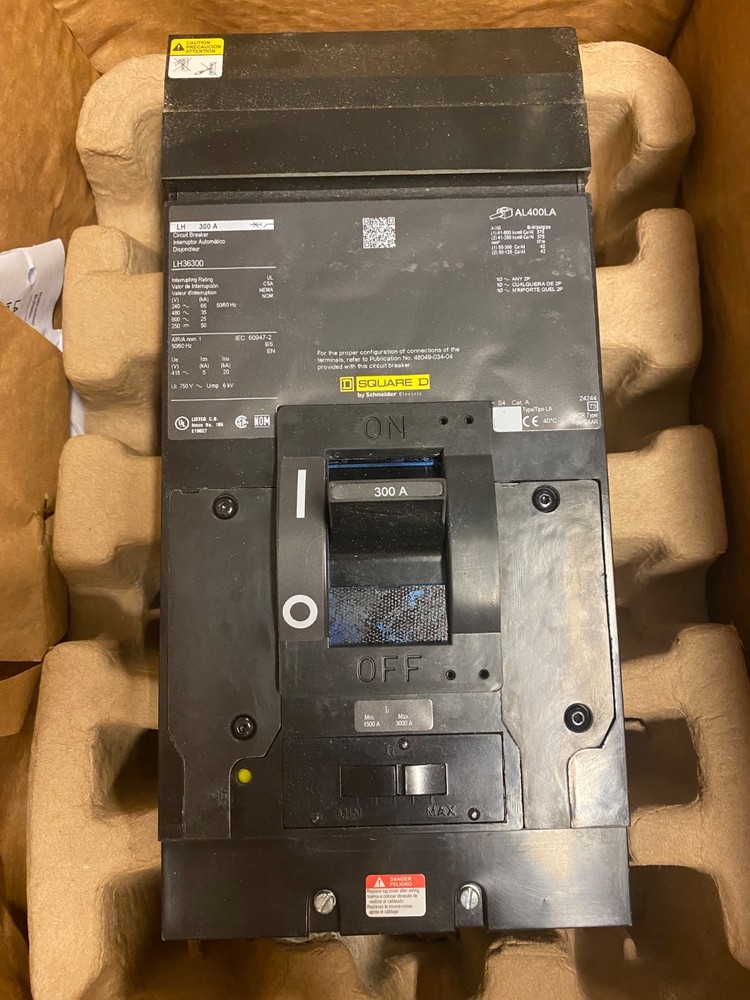 Square D LH36300 Molded Case Breaker
