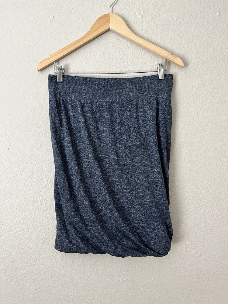 Lululemon Boulevard Bliss Bubble Skirt Women Size 8 Blue Stretchy Athletic Skirt