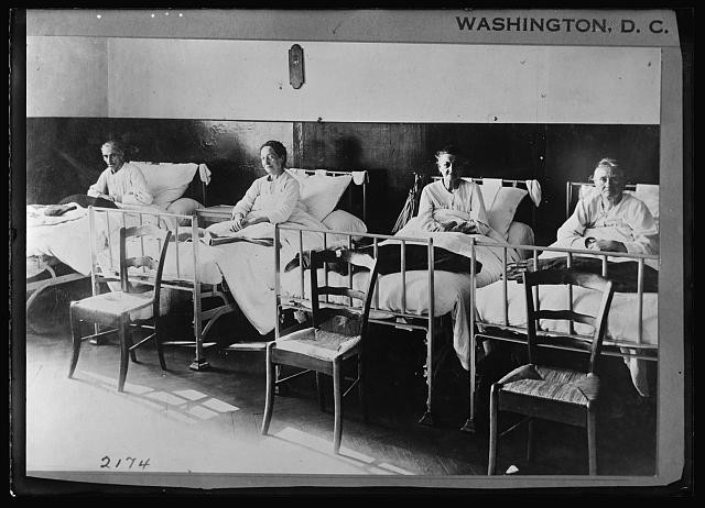 Photo:Lyon France 1917-1920 Hospital Ste Eugenie Tuberculosis Women Ward