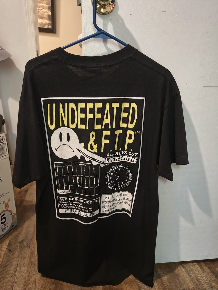 FTP x undefeated locksmith T-shirt size Large