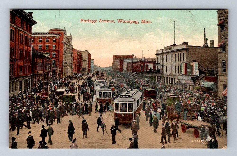 Canada- Manitoba Winnipeg Busy Portage Avenue Old PC Card View Vintage Postcard