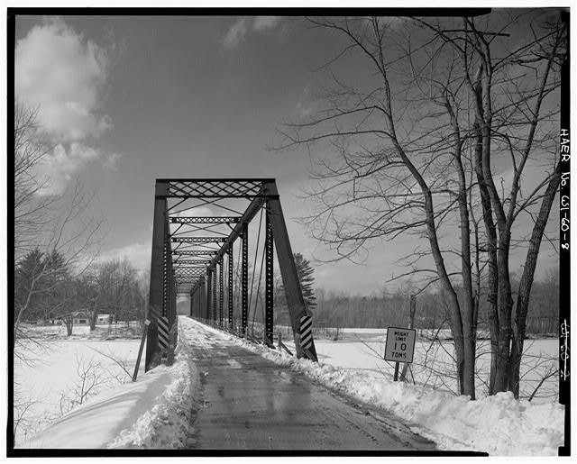 8. VIEW SOUTH APPROACH - Wisconsin-Michigan Railroad Bridge, Spanning Menominee