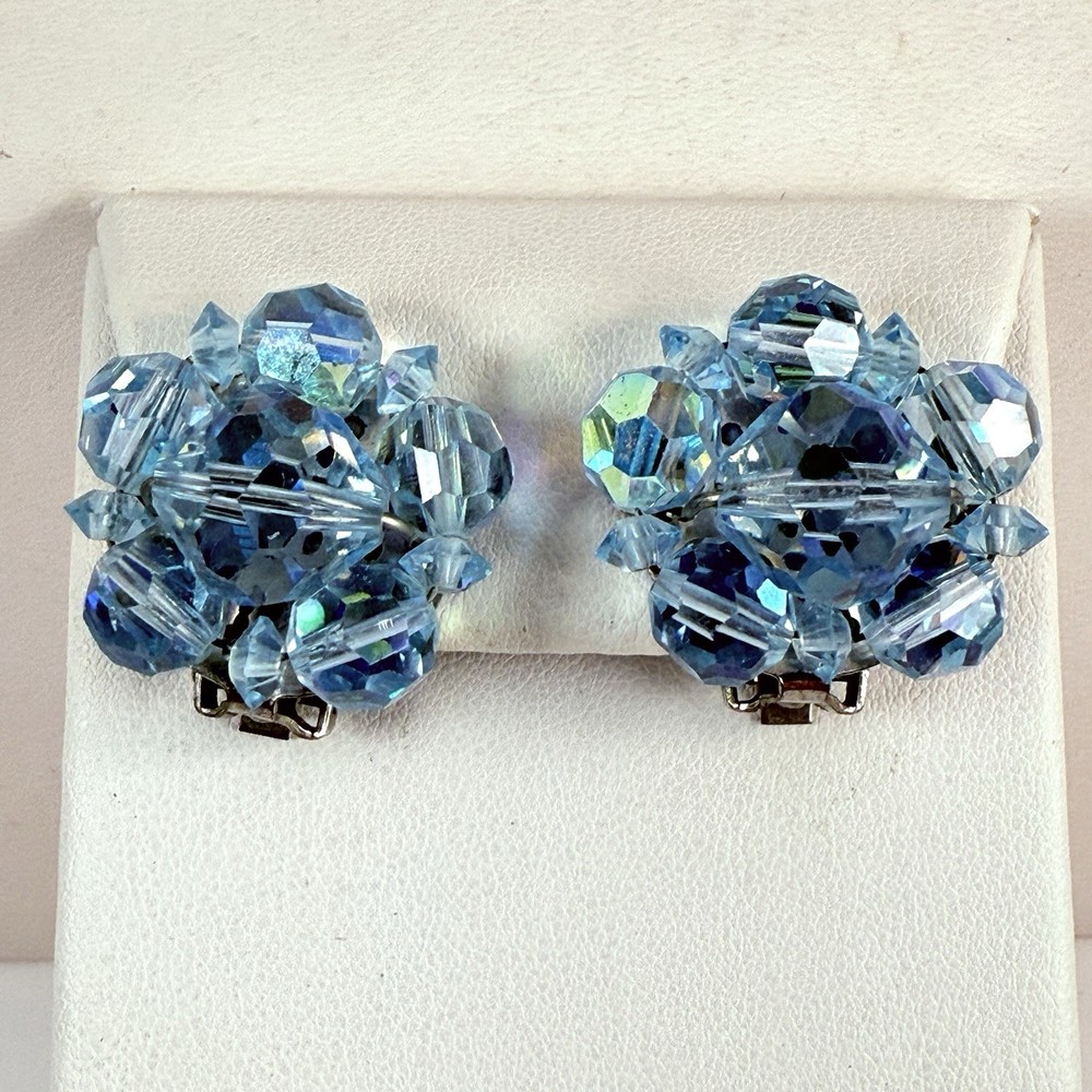 Vintage 1950s Blue Crystal Beaded Cluster Clip on Earrings