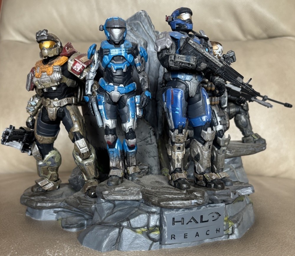 halo reach legendary edition statue