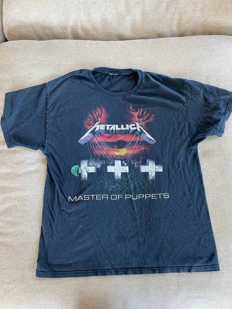 Metallica Master of Puppets Band Tee Graphic Black T Shirt Adult Large Has Hole