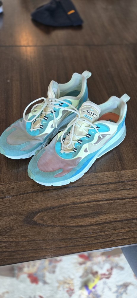 NEW Nike Air Max 270 React Hyper Jade/Frosted Spruce AO4971-301 Men's Size 11
