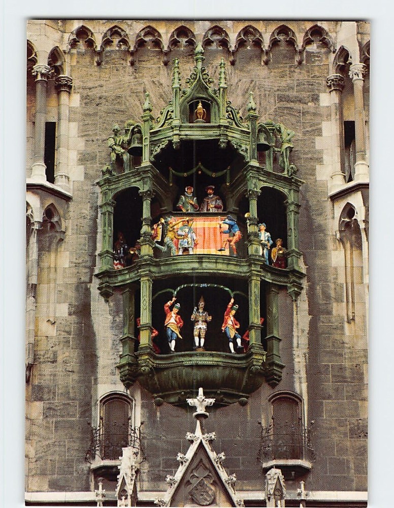 Postcard Chines of Bells on the City Hall Munich Germany