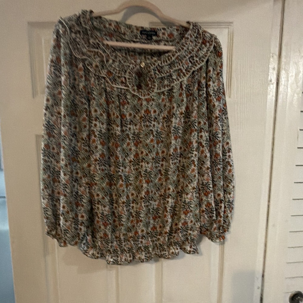 Loft Women’s Size L Multicolor Floral Smocked Round Neck Long Sleeve Blouse