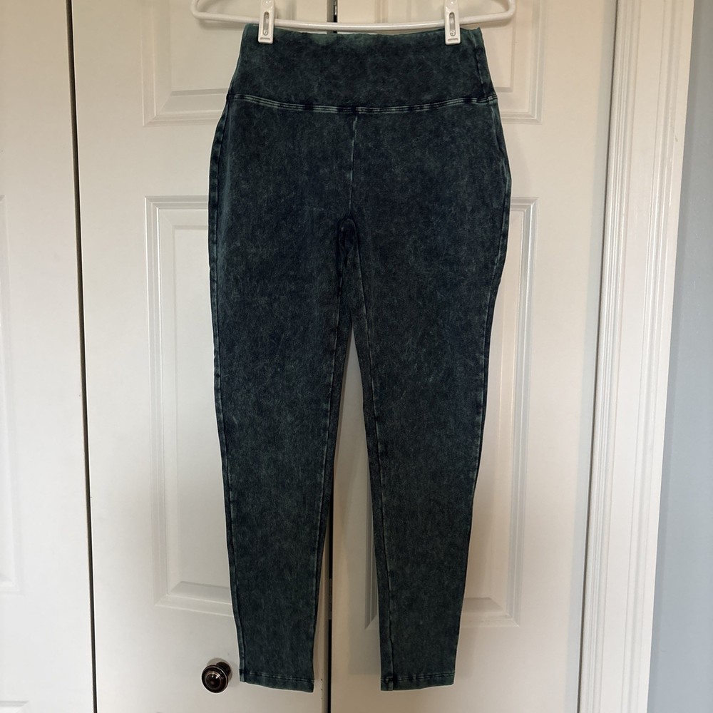 Zenana Outfitters Women's Acid Washed Leggings Large Blue
