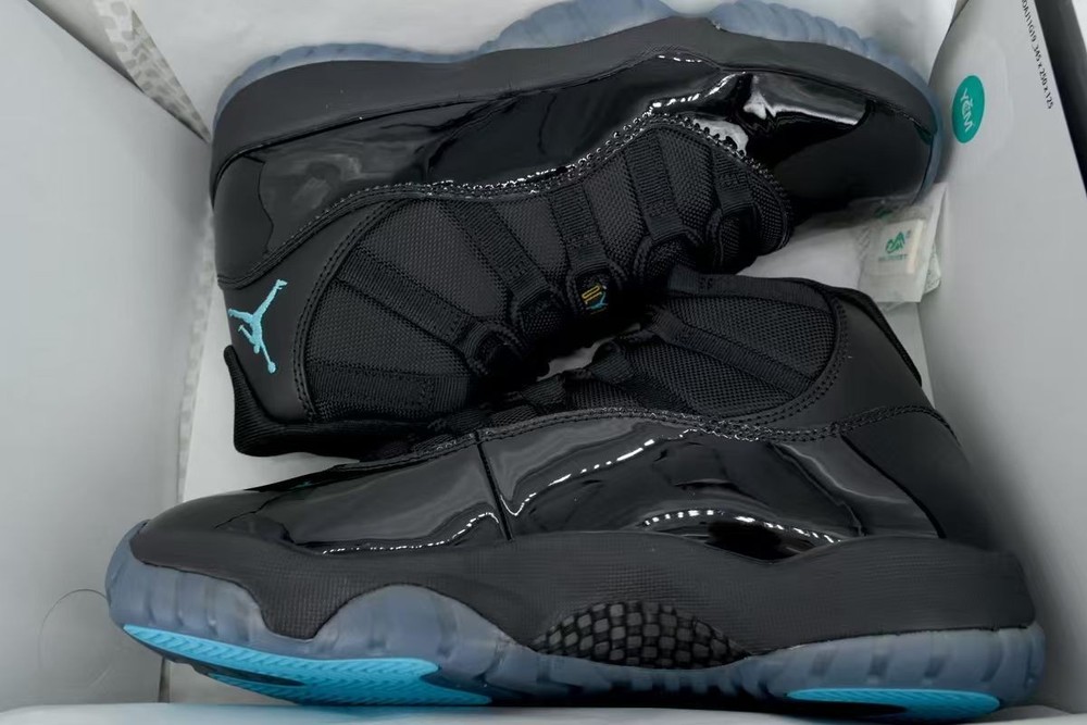 Size 8.5 - Air Jordan 11 Retro 2025 Gamma Blue