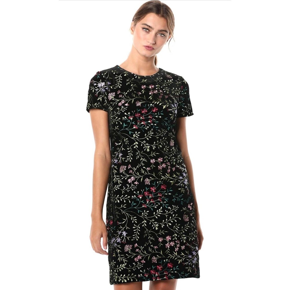 Calvin Klein Black Velvet Floral Embroidered Shift Dress Short Sleeve Size 16