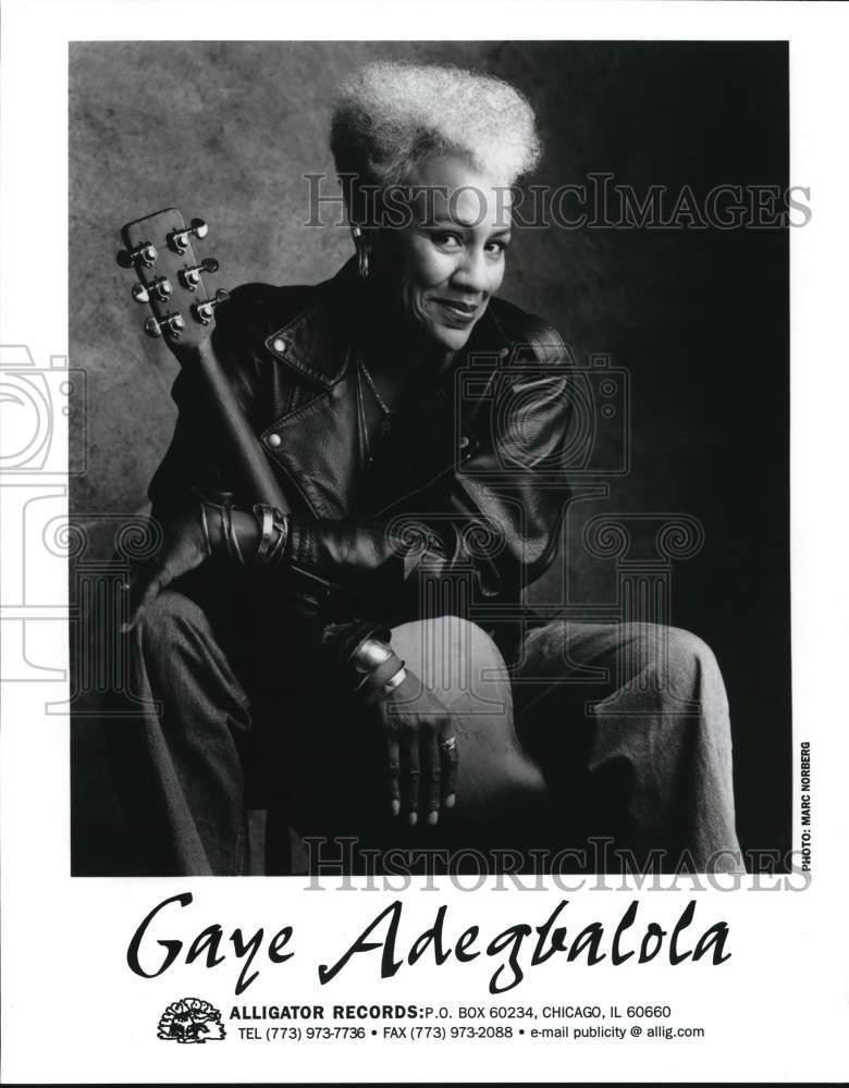 1999 Press Photo Gaye Adegbalola, Guitar Player - syp35102