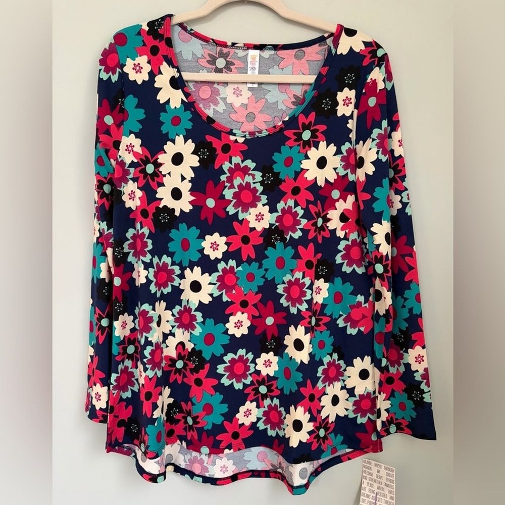 LuLaRoe Lynnae Multicolor Floral Long Sleeve Top, Size Large, New With Tags