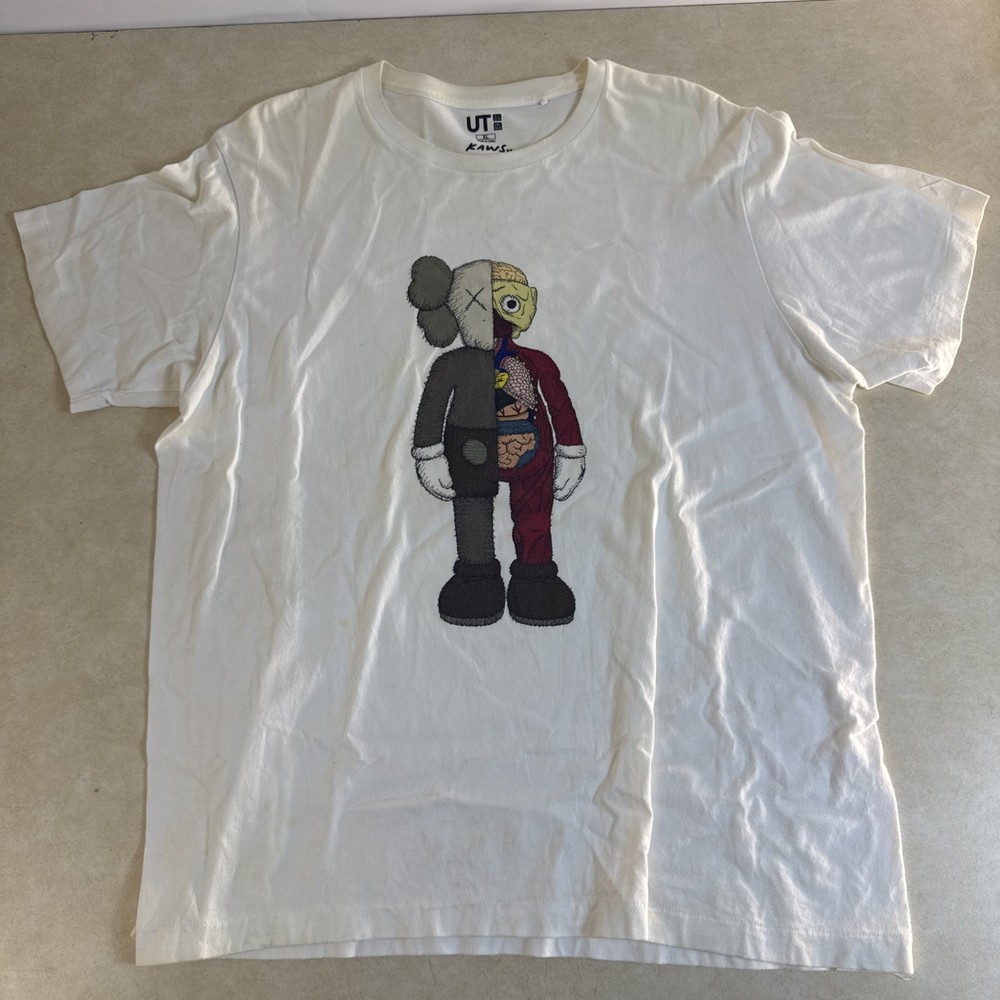 Uniqlo X Kaws Companion Art Figure Graphic Print Shirt Mens XL White