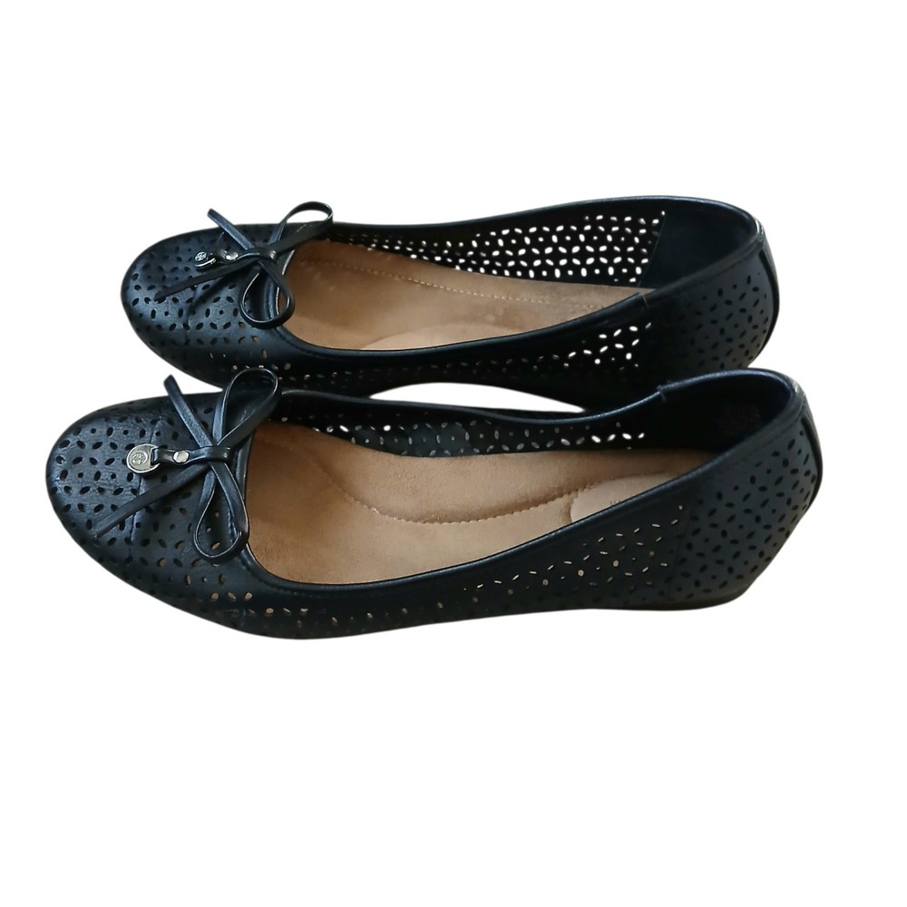 NWOB Giani Bernini Ballet Flats Women’s 8 Black Perforated Leather Logo Comfort
