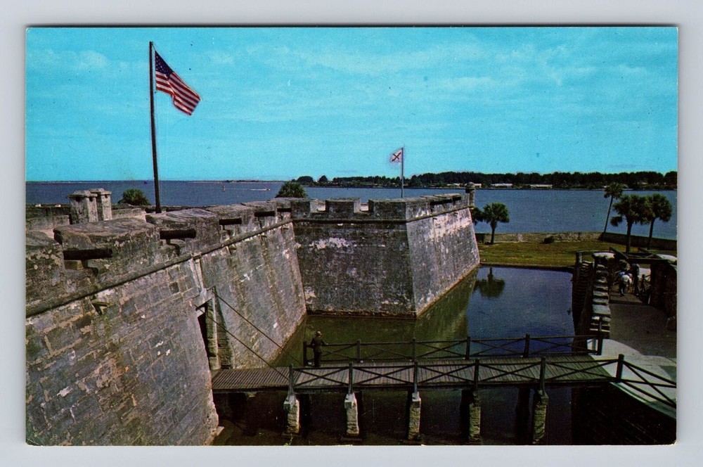 St Augustine FL-Florida, Castillo De San Marcos Natl Monument, Vintage Postcard