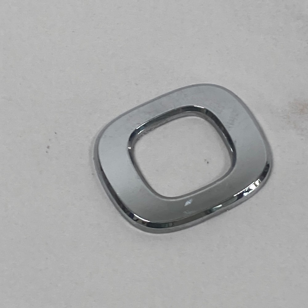 2009-2014 Nissan Murano S AWD Emblem Logo Letter 'O' Rear Tailgate Trunk Chrome