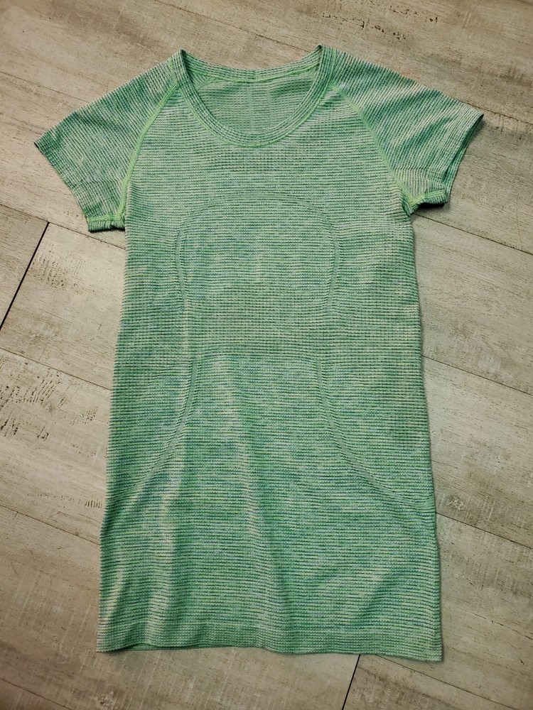 Lululemon Shirt Womens 4 Swiftly Tech Short Sleeve Seamless Running Gym Workout