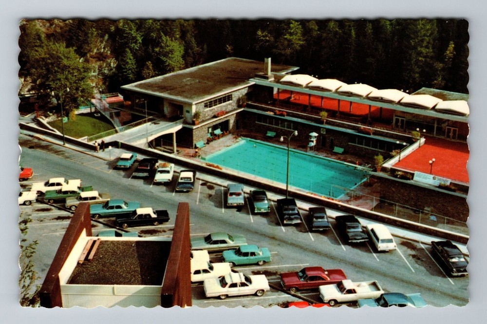 Radium Hot Springs-British Columbia, Radium Hot Springs Lodge, Vintage Postcard