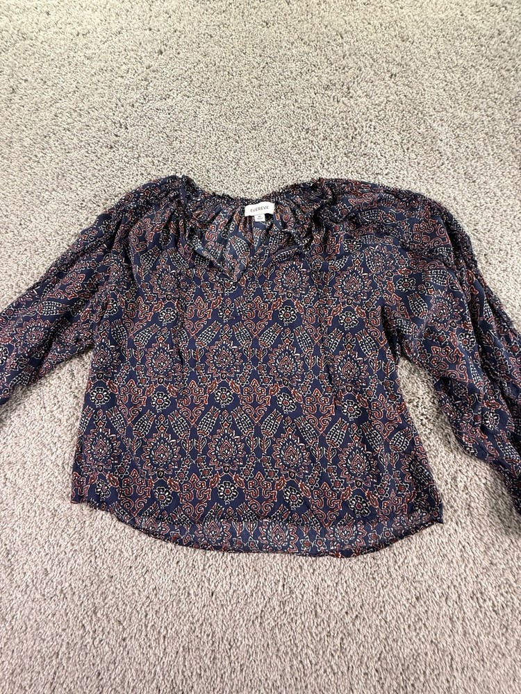 Evereve Women’s Blouse Navy Blue And Burgundy Size Medium Geometric Pattern