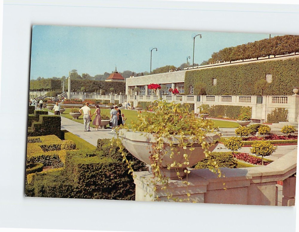 Postcard Formal Gardens Niagara Falls Ontario Canada