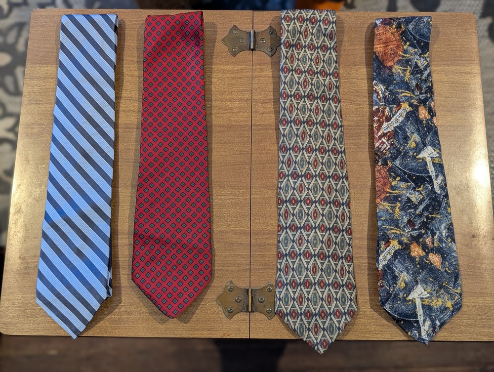 Stylish Men's Designer Neckties by DKNY Perry Ellis Tommy Hilfiger