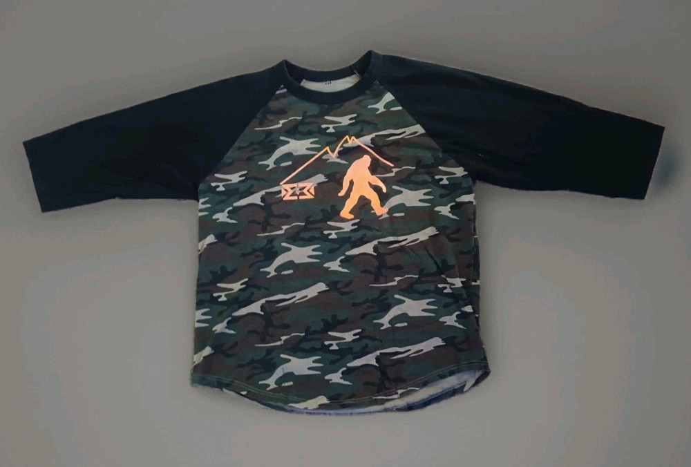 Men's Camo Raglan Baseball T-Shirt Bigfoot Mountain Graphic XL 3/4 Sleeve