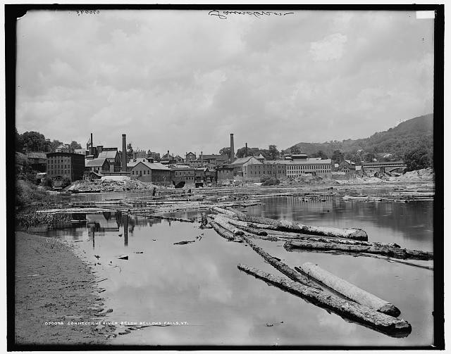Connecticut River,logs,Bellows Falls,Vermont,VT,Detroit Publishing Company,1900