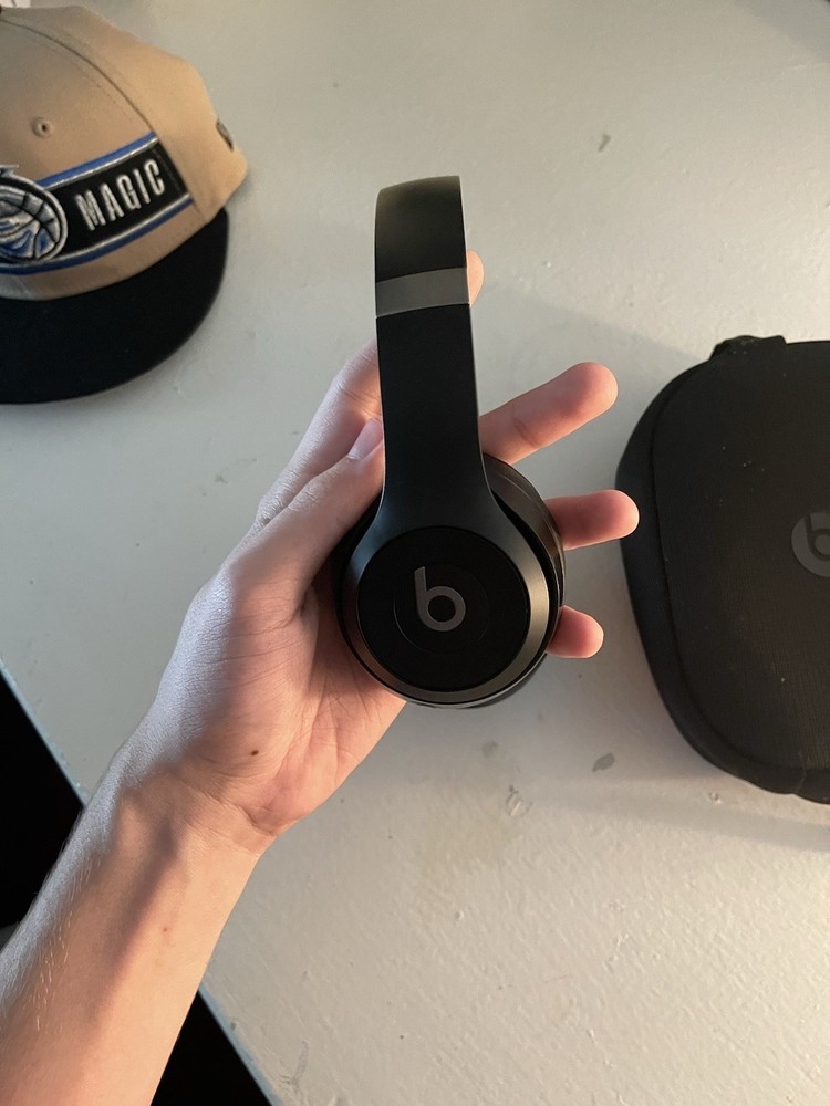 Beats by Dr. Dre Solo 4 Wireless Bluetooth