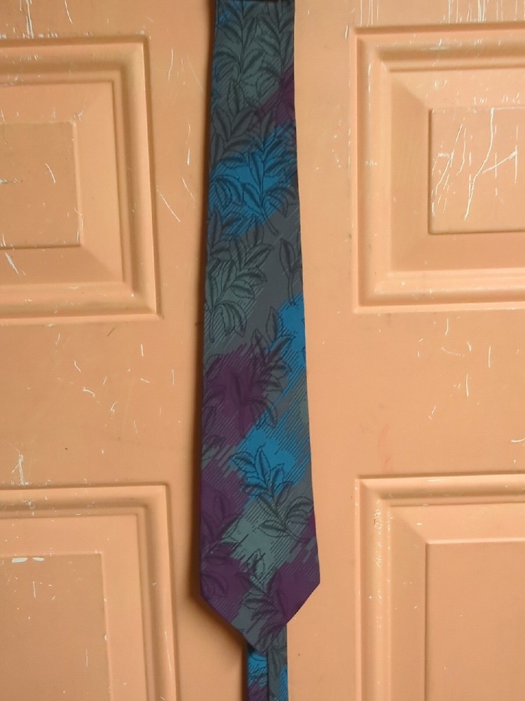 Carlo Palazzi Made In Italy Multi-Color Abstract 100% Silk Mens Necktie Neck Tie