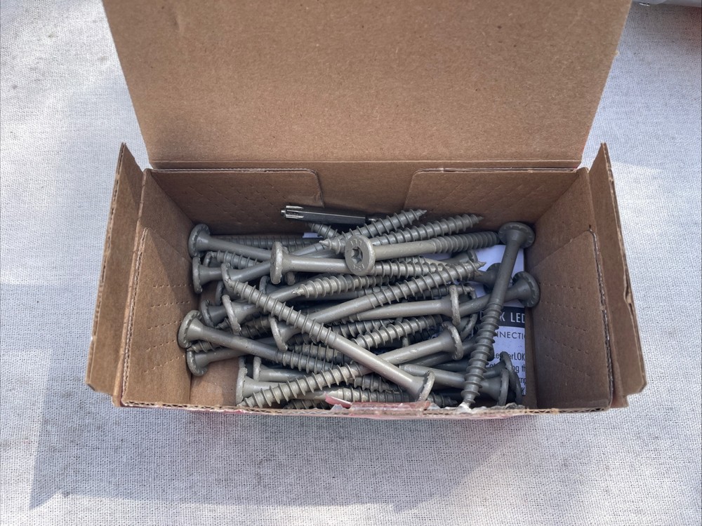 FastenMaster 3-5/8 Inch Ledgerlok Wood Deck Screws 38-Pack