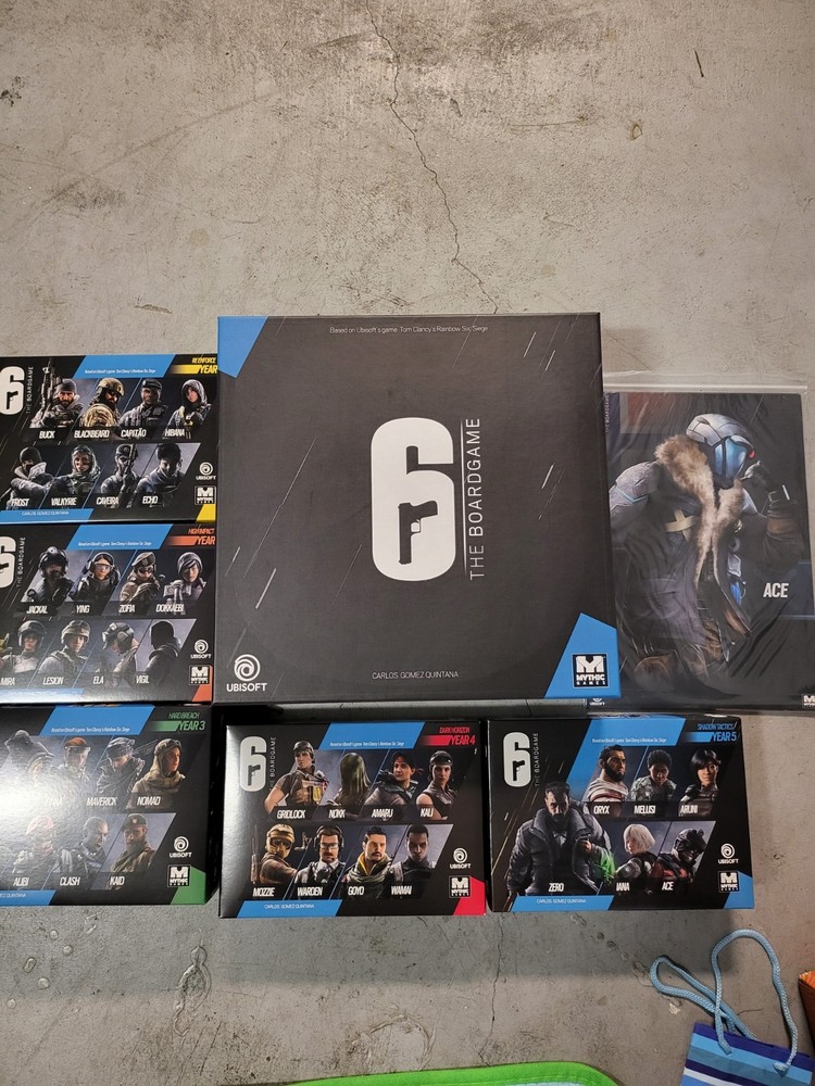 Rainbow six siege board game: base game plus all maps and year 1 to 5 operators