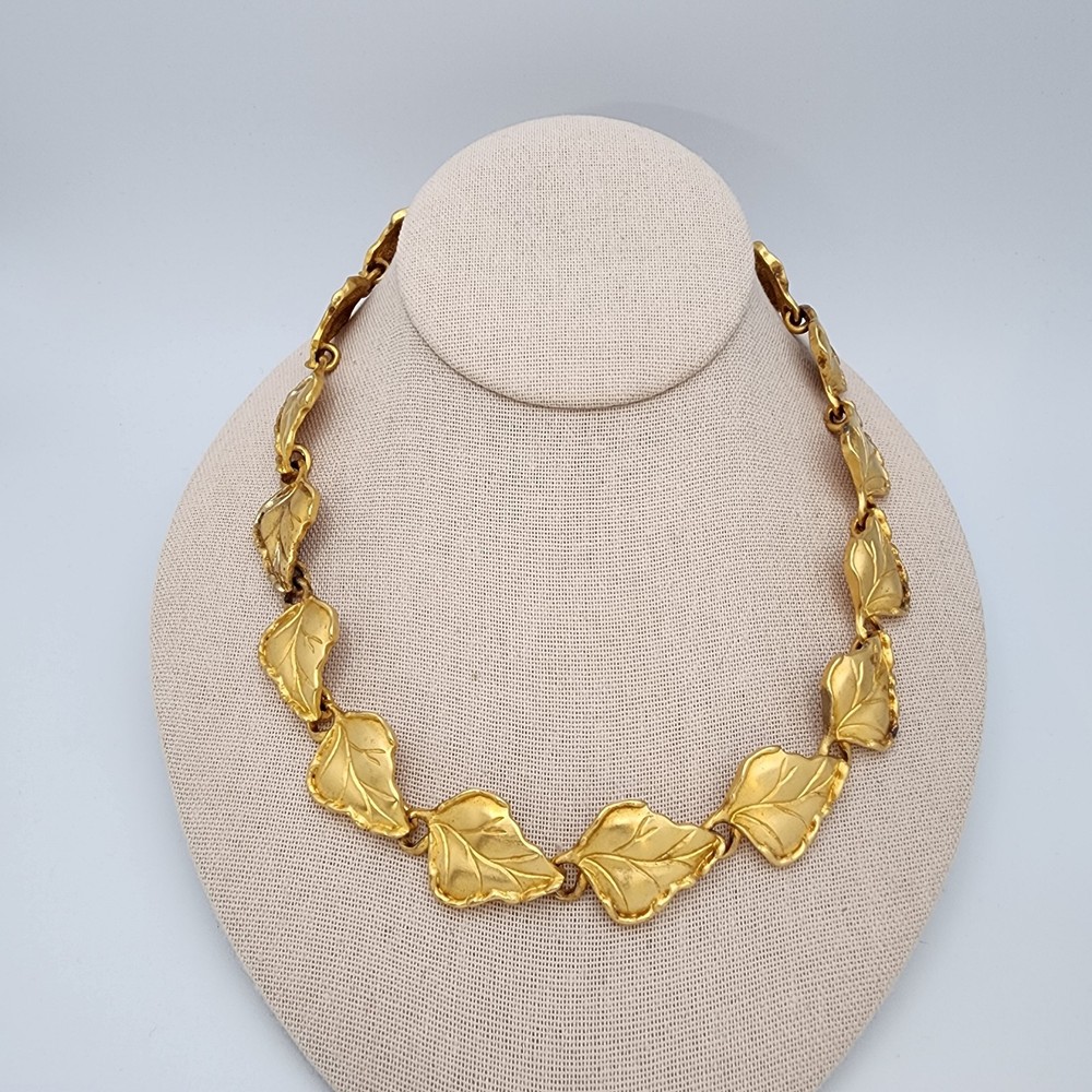 Vtg Paquette Leaf Panel Gold Tone Choker Necklace 18