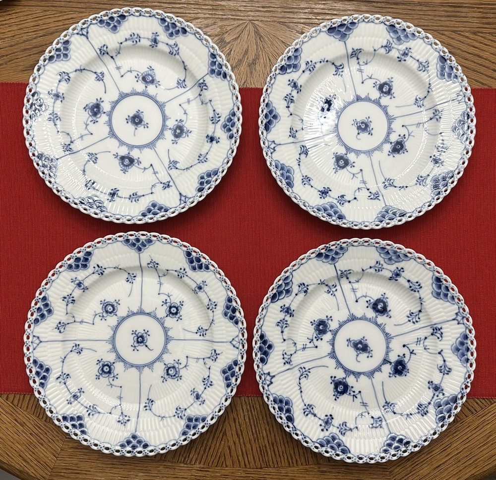 Vintage Royal Copenhagen Blue Fluted Full Lace Luncheon Plates #1085 Set of 4