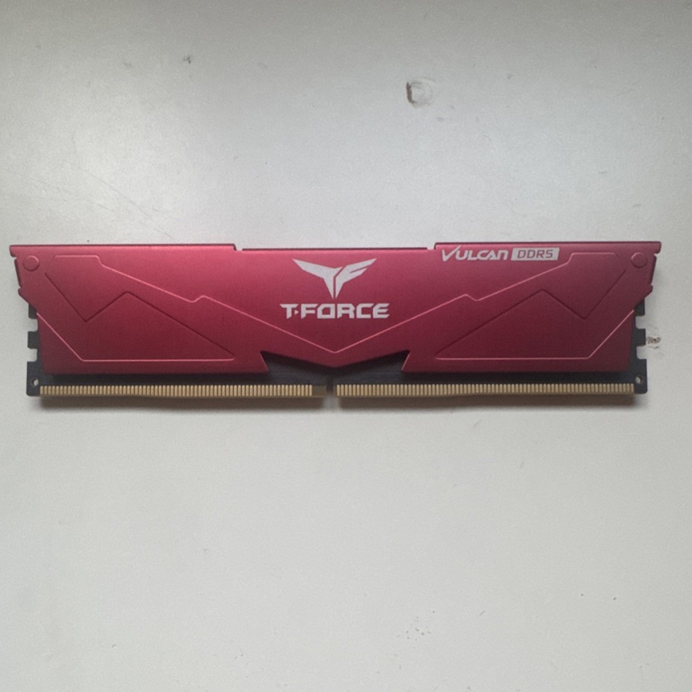 TEAMGROUP T-Force Vulcan DDR5 16GB 6000 DIMM FLRD516G6000HC38ABK