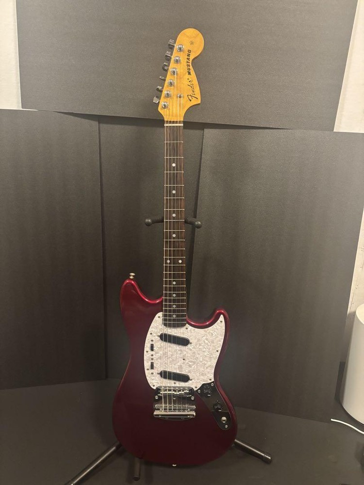Fender JAPAN MG69 candy apple Safe Packing!