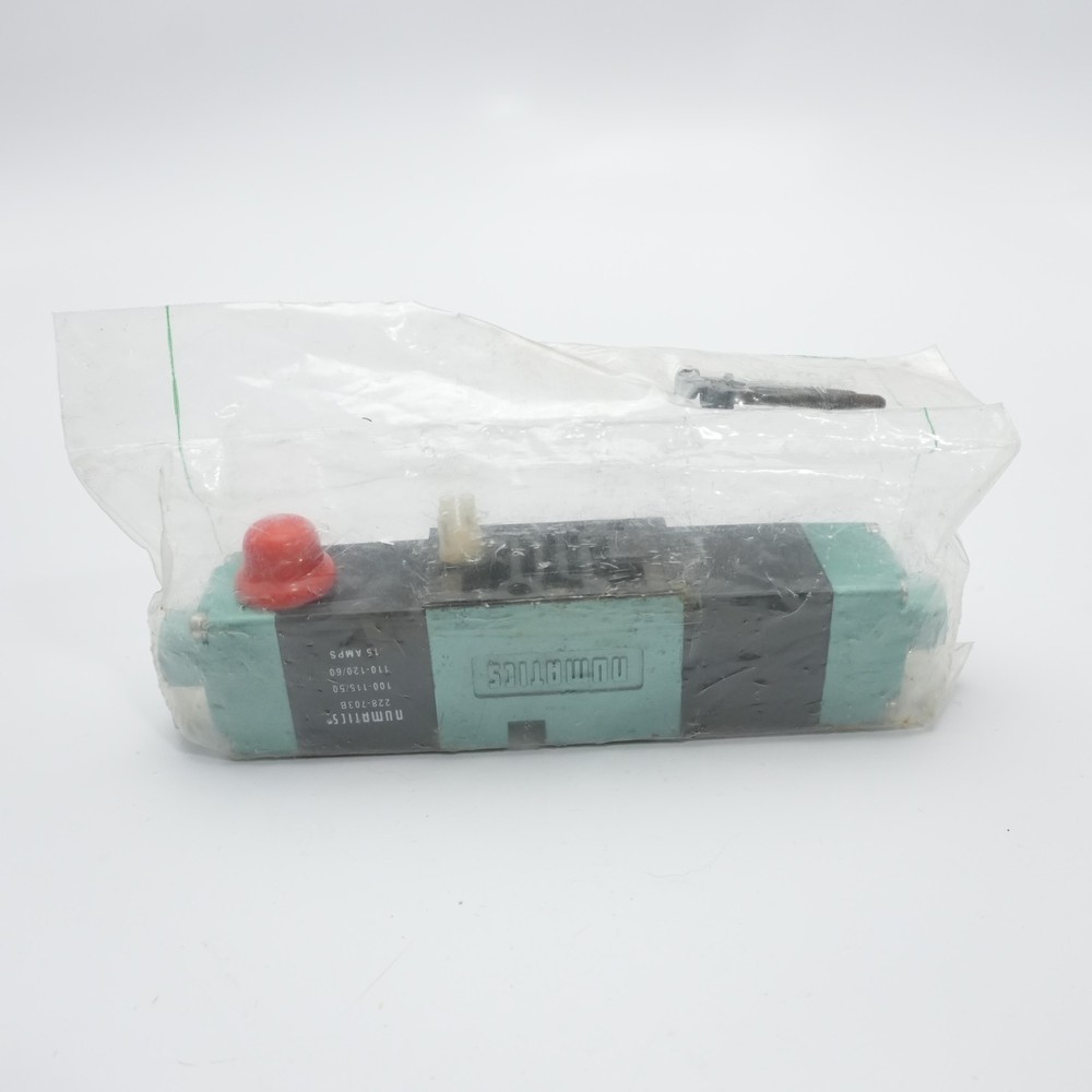 NEW Numatics 081SS600K000030 Solenoid Pneumatic Valve 110-115/110-120VAC 50/60Hz