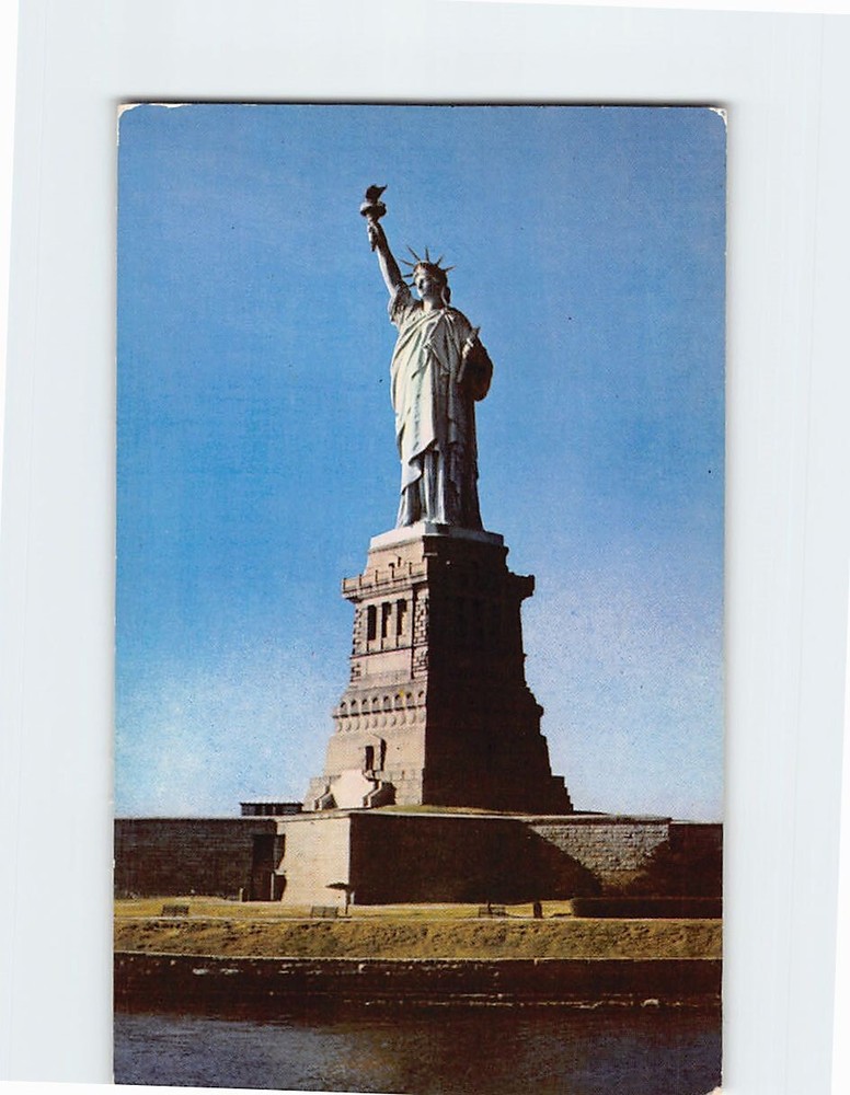 Postcard Statue of Liberty NYC NY