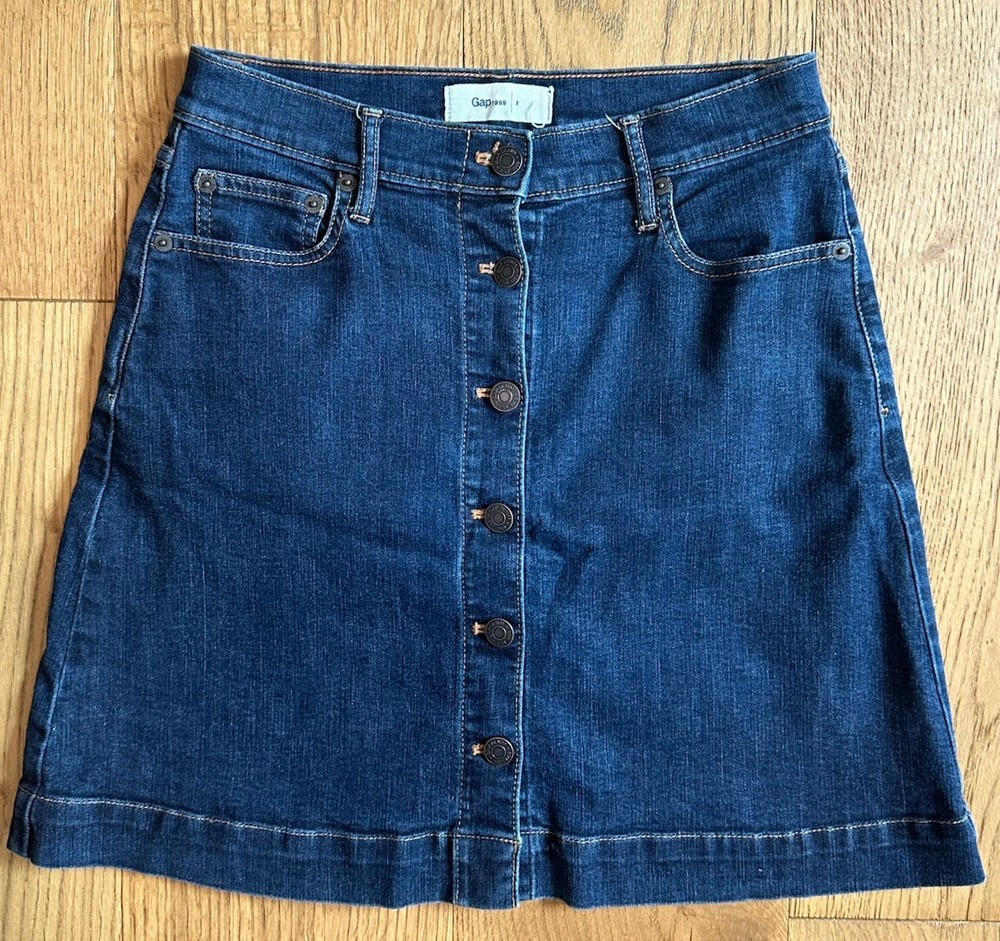 Women’s Gap Denim Jean Button Up Skirt Sz 2
