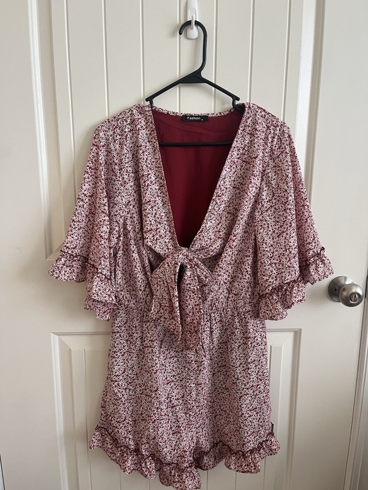 Floral Ruffle Romper Tie Front Boho Cottagecore V Neck Short Sleeve Medium