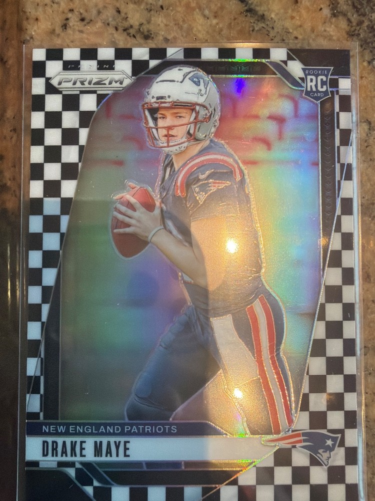 2024 Panini Prizm - Rookies Drake Maye Black and white Checkerboard RC