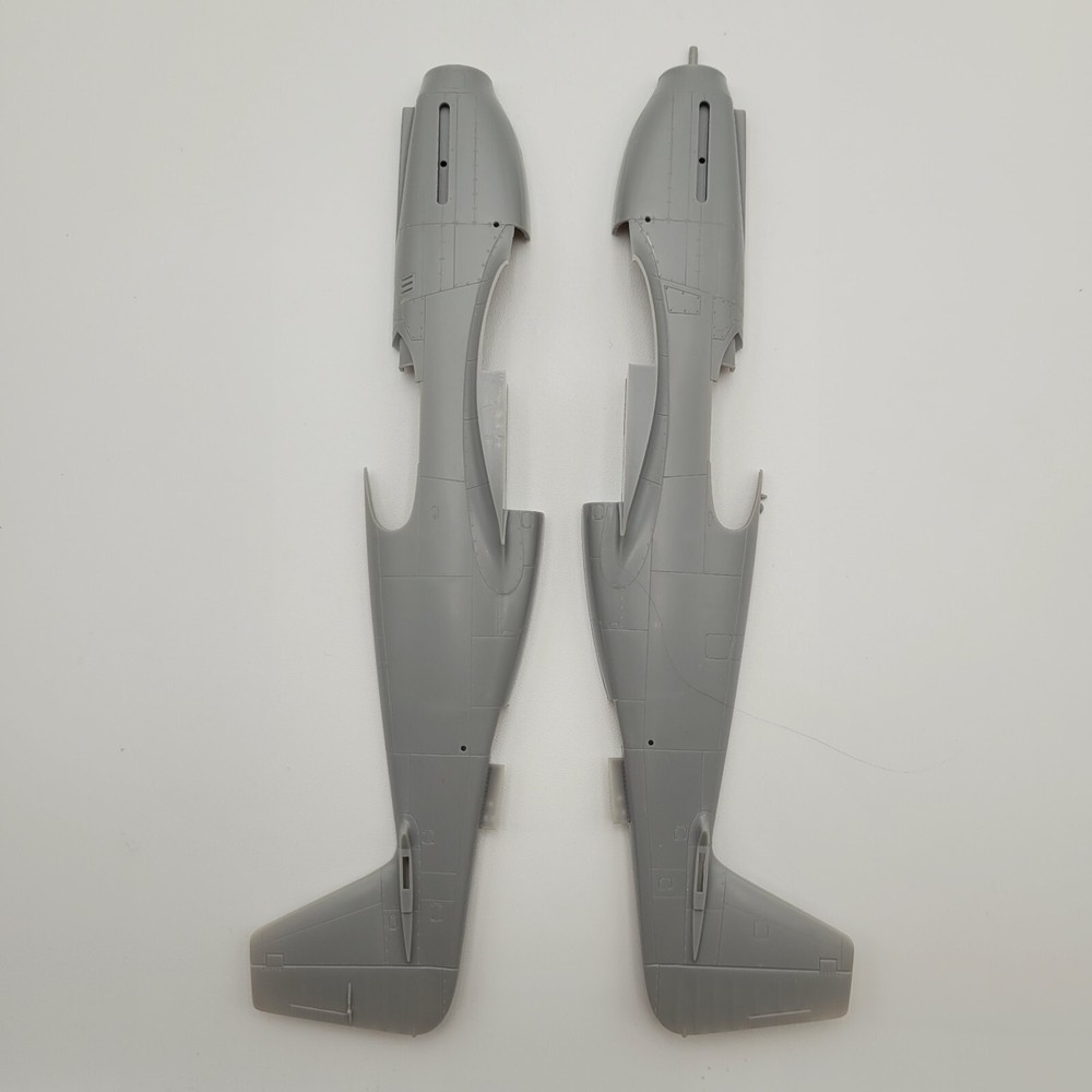 Accurate Miniatures 1/48 F-6B Tac Recce Mustang 480010 Parts Fuselage Body-image